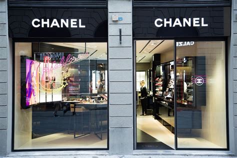 Nuova Fragrance and Beauty Boutique CHANEL Firenze 